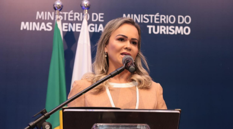 Ministra de Lula fez campanha com miliciano condenado por homicídio