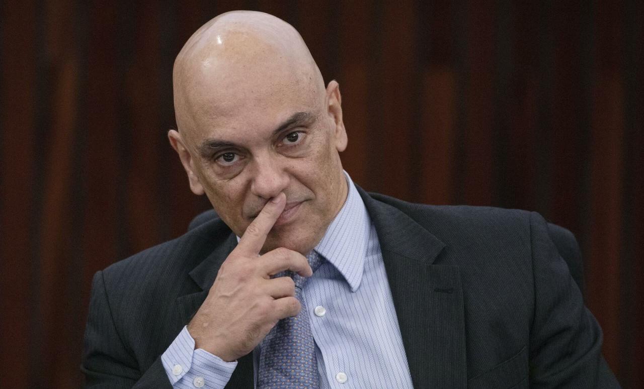 Parlamentares cobram Moraes por fala de Lula sobre “golpe”