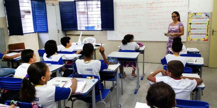 Sob Governo Bolsonaro, investimentos da União com educação em 2022 chegaram a R$ 84 bilhões