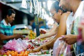 Alimentos sobem em janeiro e população mais carente já sente no bolso