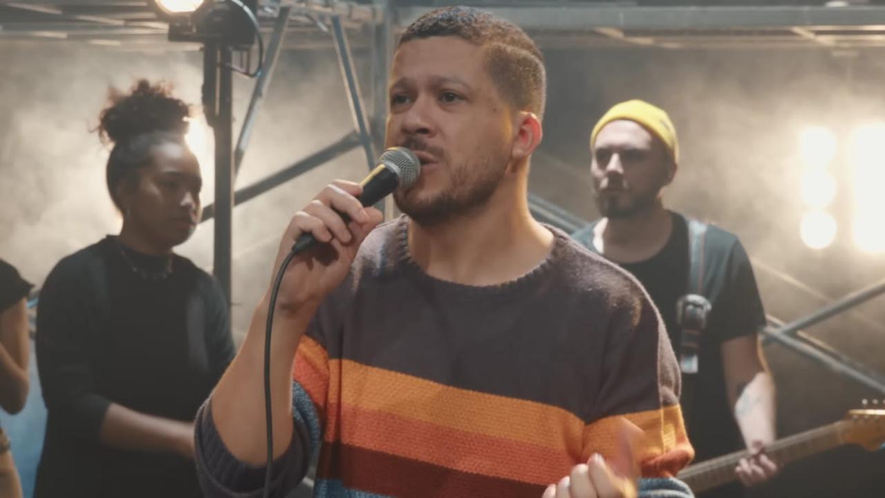 Bob Jonathan exalta a majestade de Deus em novo single “Só Ele É Digno”