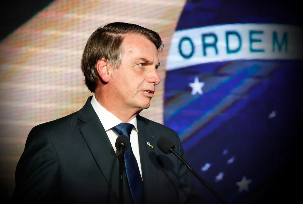 Bolsonaro fala em voltar à Presidência: “Missão não acabou”