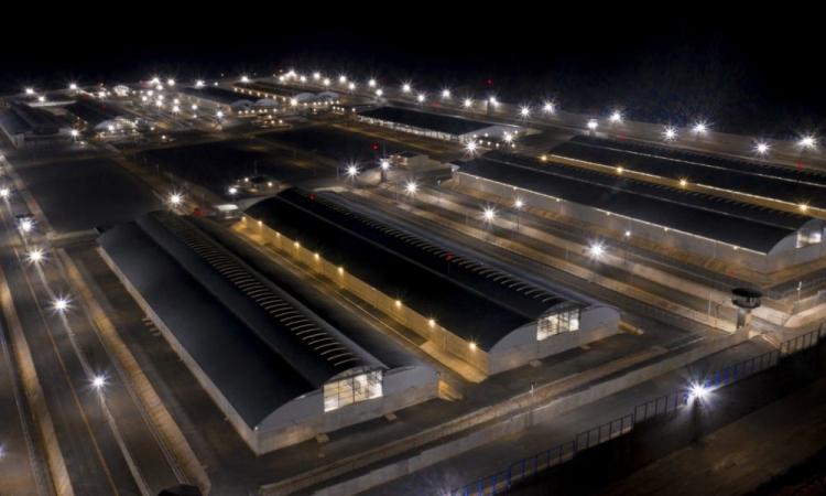 El Salvador inaugura ‘maior prisão da América’ com capacidade para 40 mil pessoas