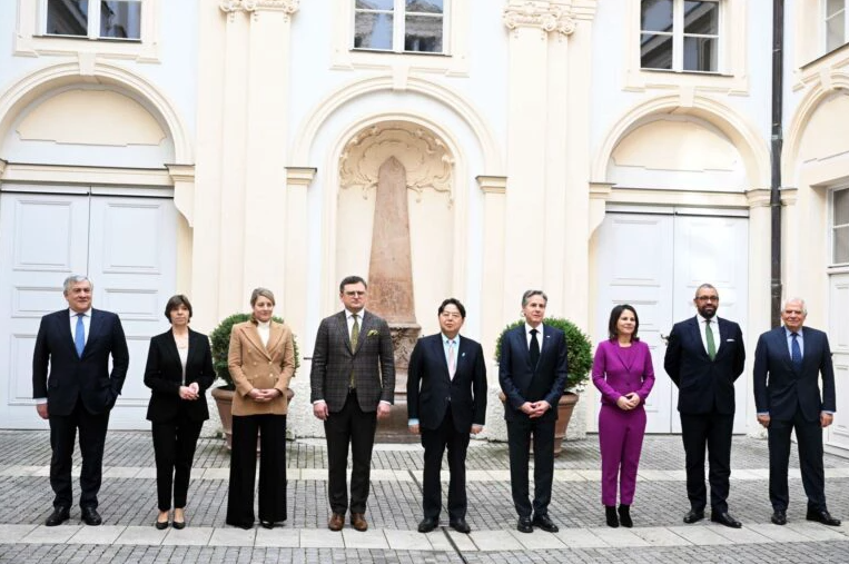 EUA e China realizam primeira reunião desde incursão de balão