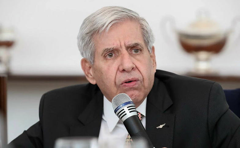General Heleno rechaça ideia de GSI e Abin em trama de golpe