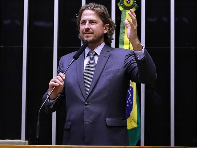 Líder do PT incentiva greve contra o Banco Central e pode derrubar bolsa