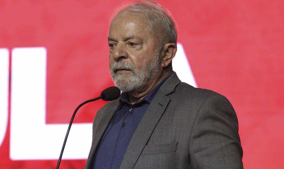 Mercado eleva projeção para juros e inflação e reduz crescimento do país
