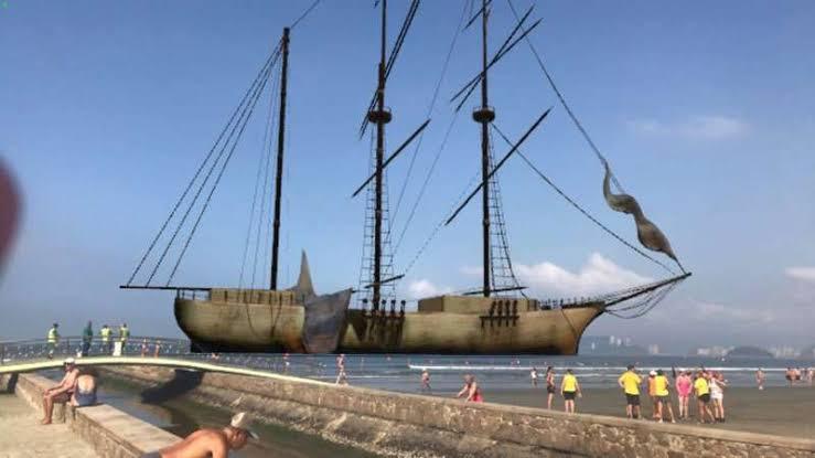 ‘Navio fantasma’ do século 19 ressurge no litoral de Santos