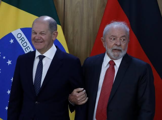 Partido de esquerda alemão sofre derrota e partido de direita cresce no país