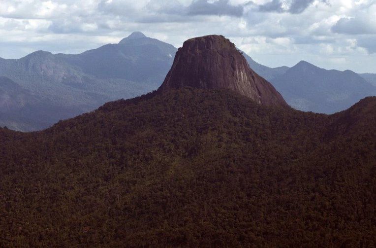Podemos vai contra a restrição religiosa na terra Yanomami