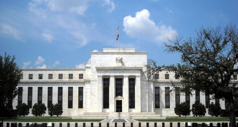Bancos centrais iniciam ação coordenada para evitar caos no sistema bancário global