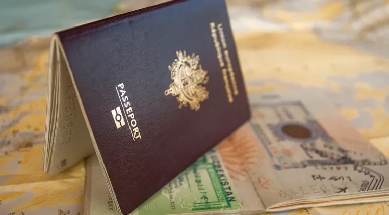 Brasil volta a exigir visto de cidadãos de 4 países antes isentos