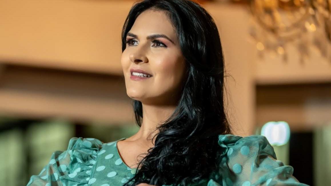 Cantora e compositora Ana Pires prepara dois lançamentos para 2023