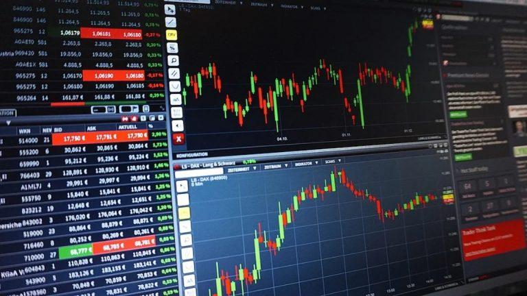 Estrangeiros tiram dinheiro da bolsa brasileira