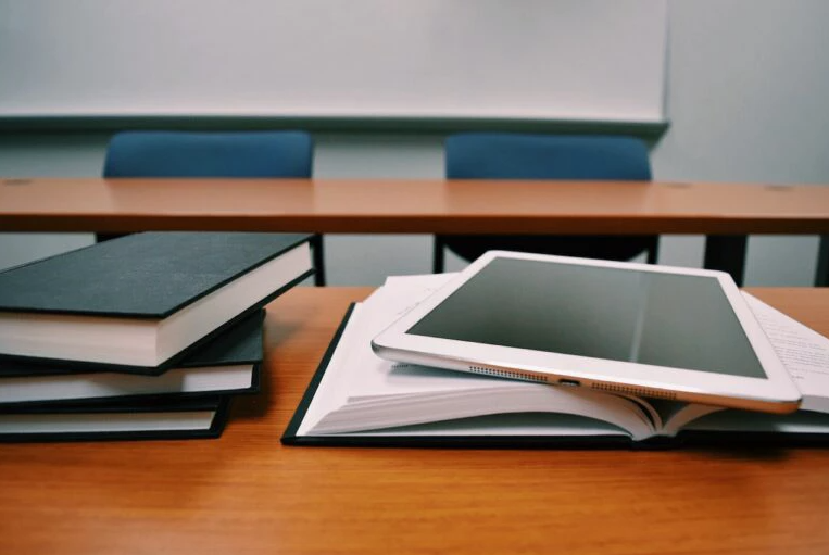 EUA: Mais de 420 mil estudantes ficam em casa por greve escolar