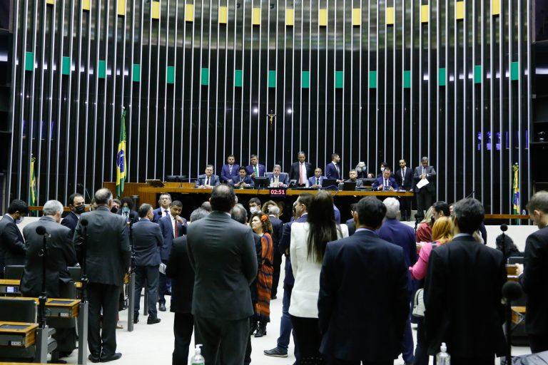 Governo Lula promete cargos no segundo escalão para barrar CPMI do 8 de Janeiro