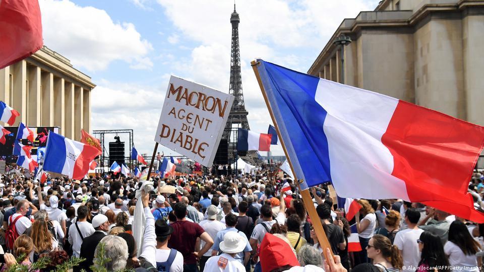 Manifestantes voltam às ruas na França