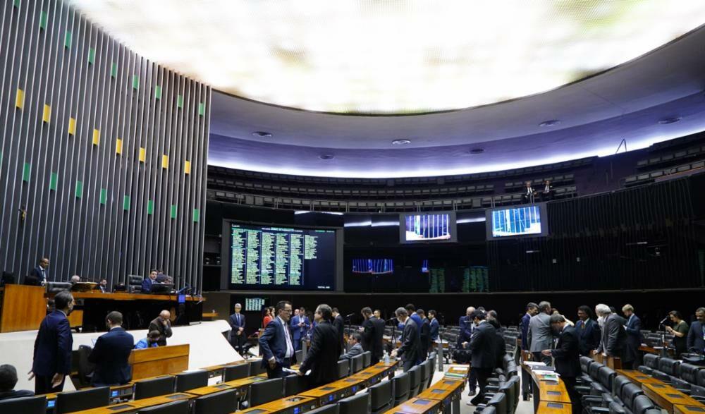 Oposição se antecipa à CPMI dos atos e convoca ministros