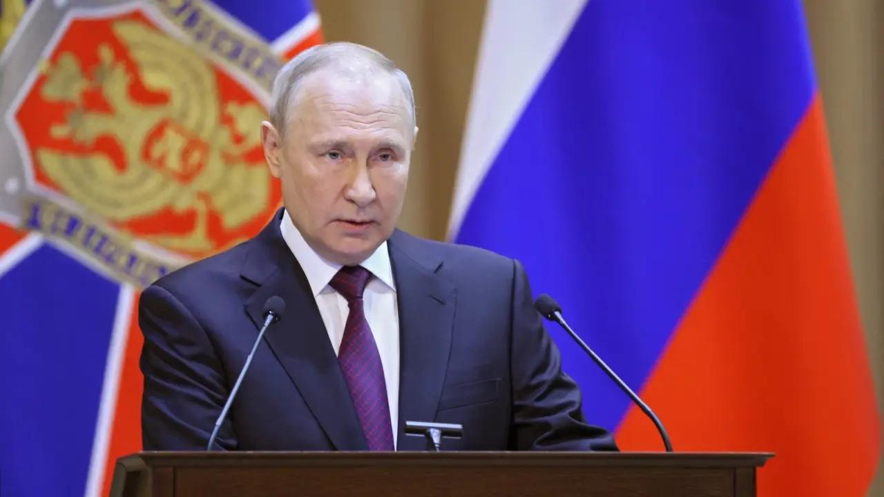 Tribunal de Haia emite mandado de prisão contra Vladimir Putin