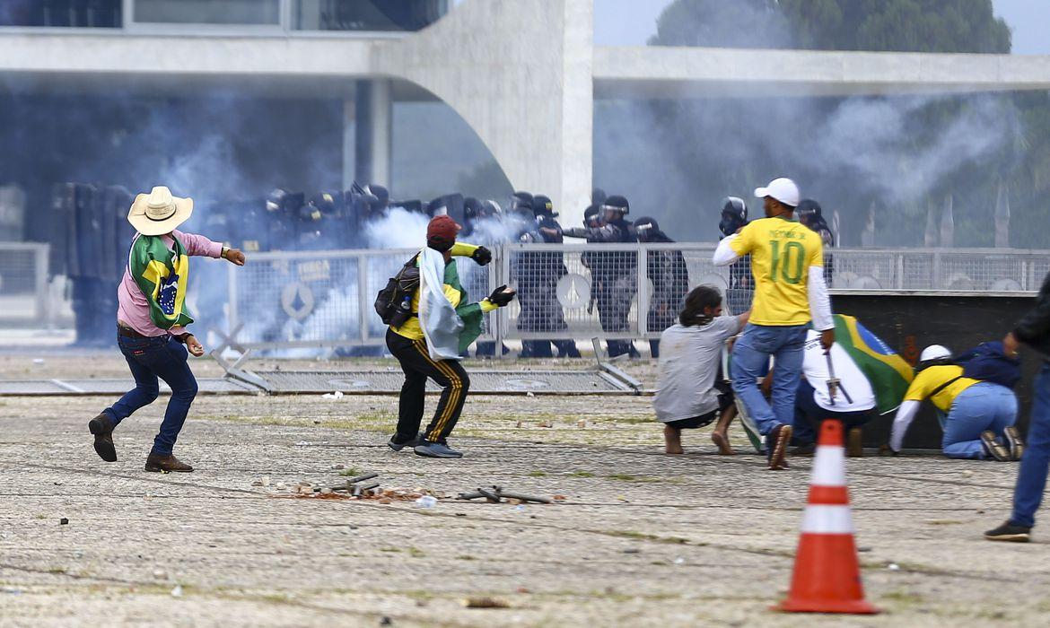 CPMI ganha mais de 20 novas assinaturas depois de imagens do 8 de janeiro