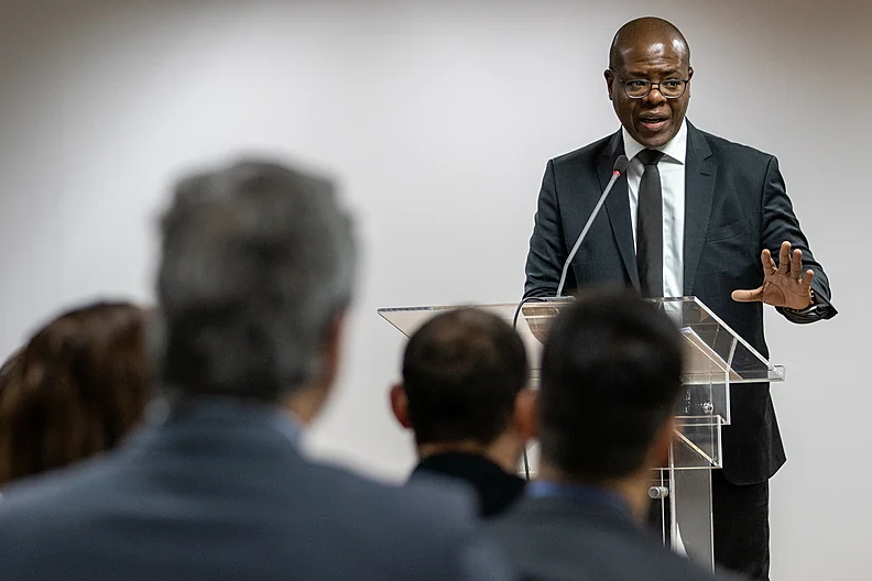 Em audiência, ministro dos Direitos Humanos de Lula defende ‘descriminalização das drogas’