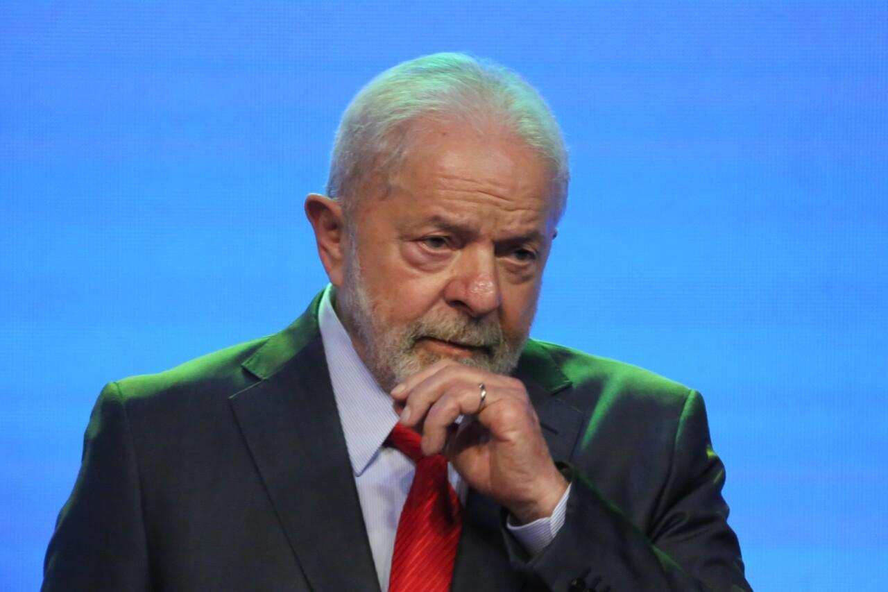 Governo Lula terá de explicar compra de móveis de luxo à Câmara