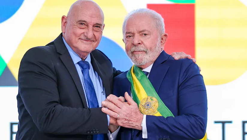 Imagens do 8 de janeiro derrubam chefe do GSI de Lula