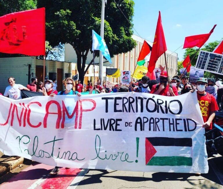 Militantes de esquerda impedem feira de Israel na Unicamp