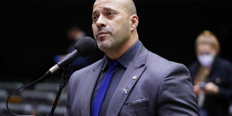 STF inicia julgamento sobre validade do indulto de Bolsonaro a Daniel Silveira