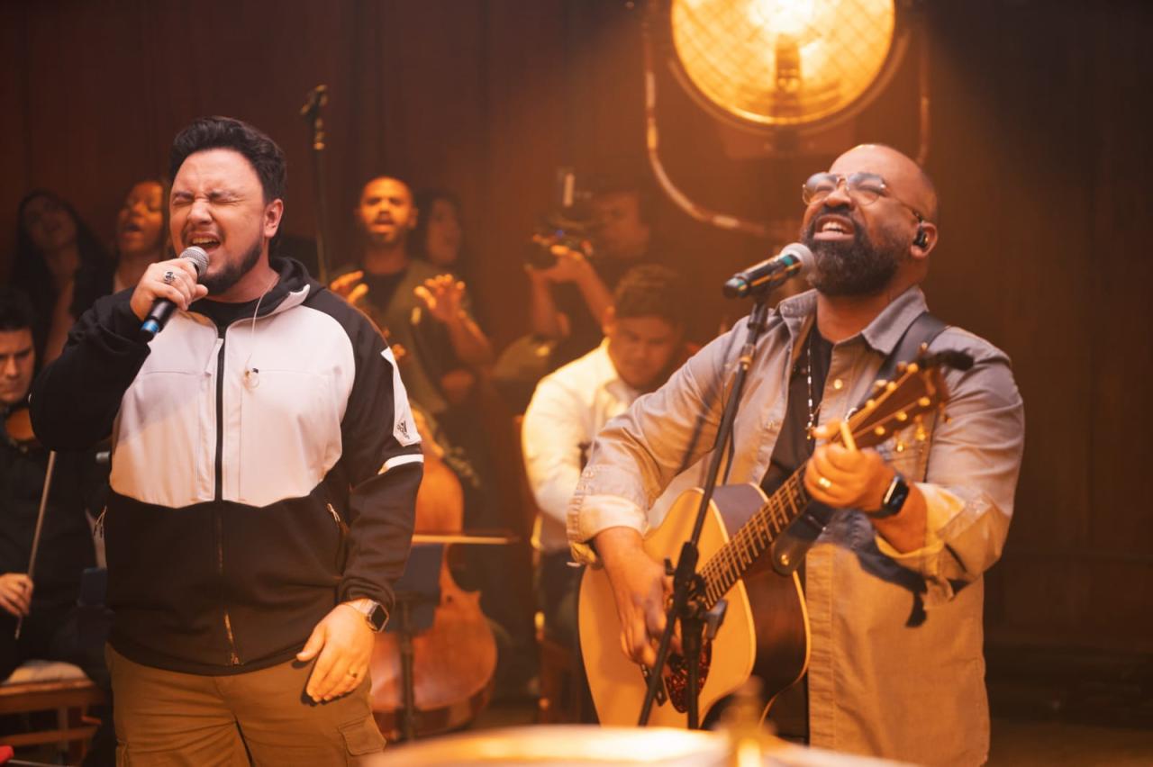 Trazendo a Arca, collab Theo Rubia, e a canção inédita “Meu Maior Desejo”