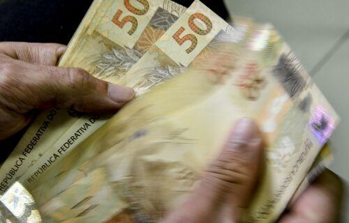 Abono Salarial: CAIXA paga R$ 3,8 bi aos trabalhadores nascidos em julho e agosto, nesta segunda (15)
