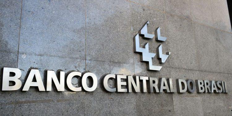 Banco Central mantém taxa de juros a 13,75% ao ano