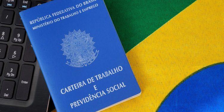 Demissão sem justa causa não precisa de justificativa, decide STF