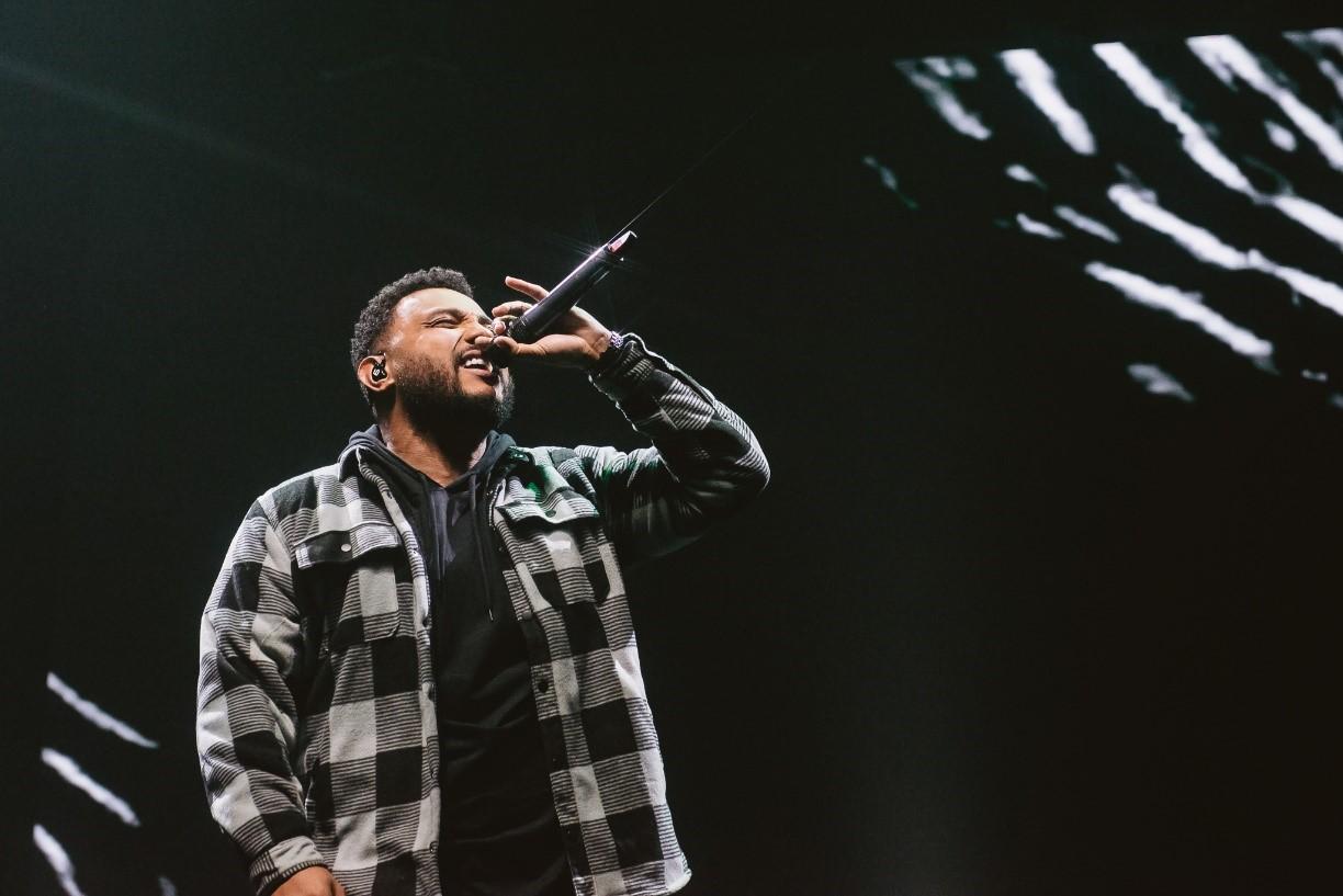 Eli Soares Grava Seu Novo Dvd, “Vida”, No Palco  Do Palácio Das Artes, Em Belo Horizonte