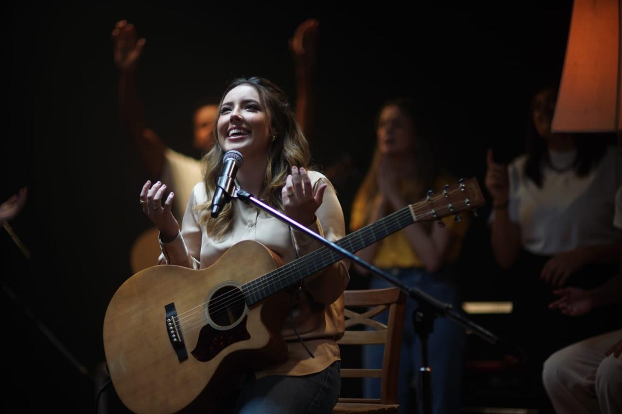 Esther Marcos apresenta o “Melhor Amigo”, uma canção que vai emocionar e abençoar a todos