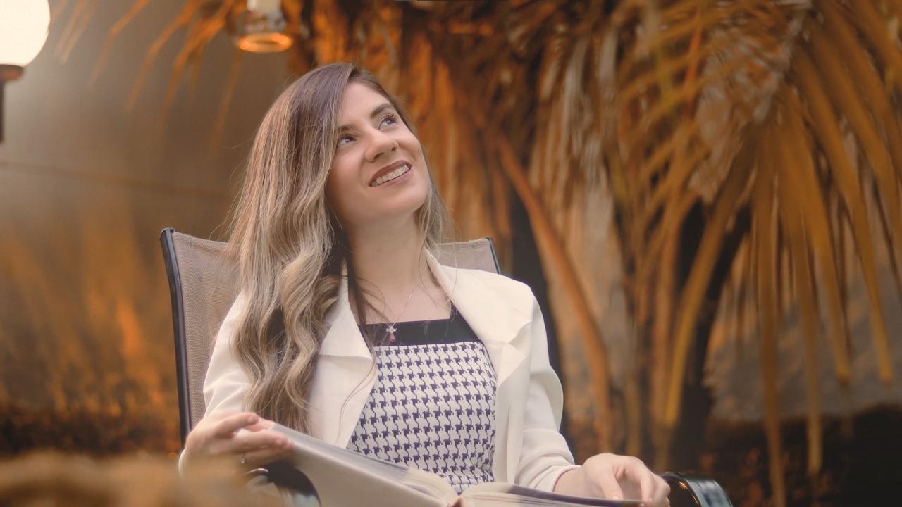 Gabriela Rodrigues lança música emocionante “Mãe eu te amo”