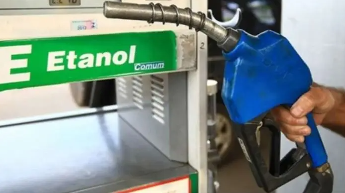 Governo estuda aumentar o etanol na gasolina