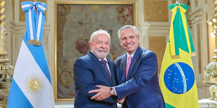 Governo Lula quer ‘salvar’ Argentina com linha de crédito do BNDES