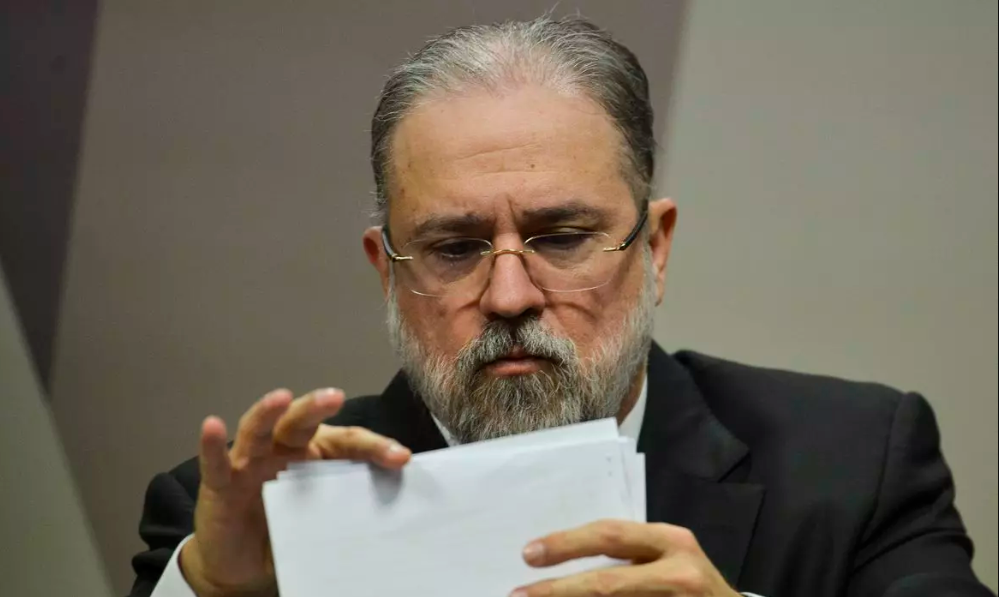 PGR muda de opinião sobre Marco Civil da Internet