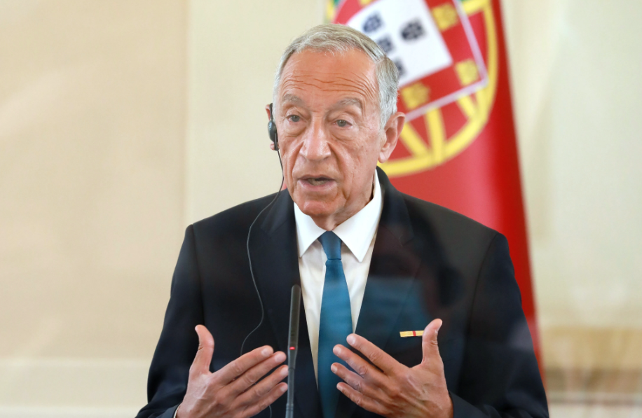 Portugal libera eutanásia, apesar de veto presidencial