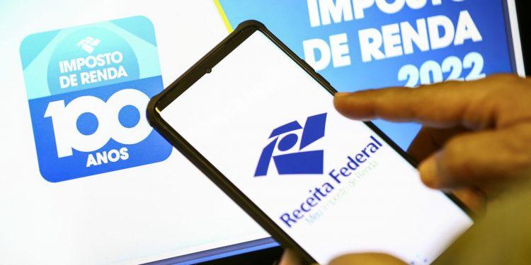Receita abre consulta ao primeiro lote de restituição do IR 2023