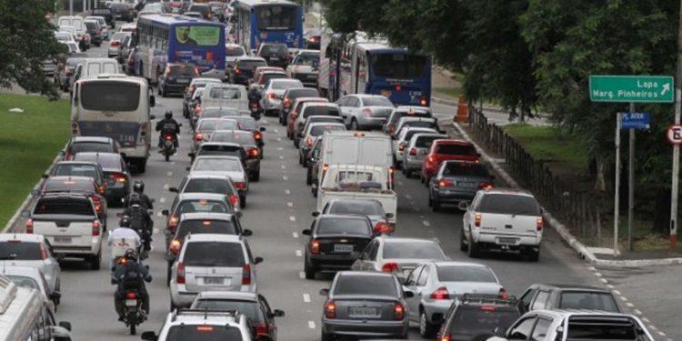 SP: Rodízio de veículos é suspenso nesta segunda após greve dos ônibus