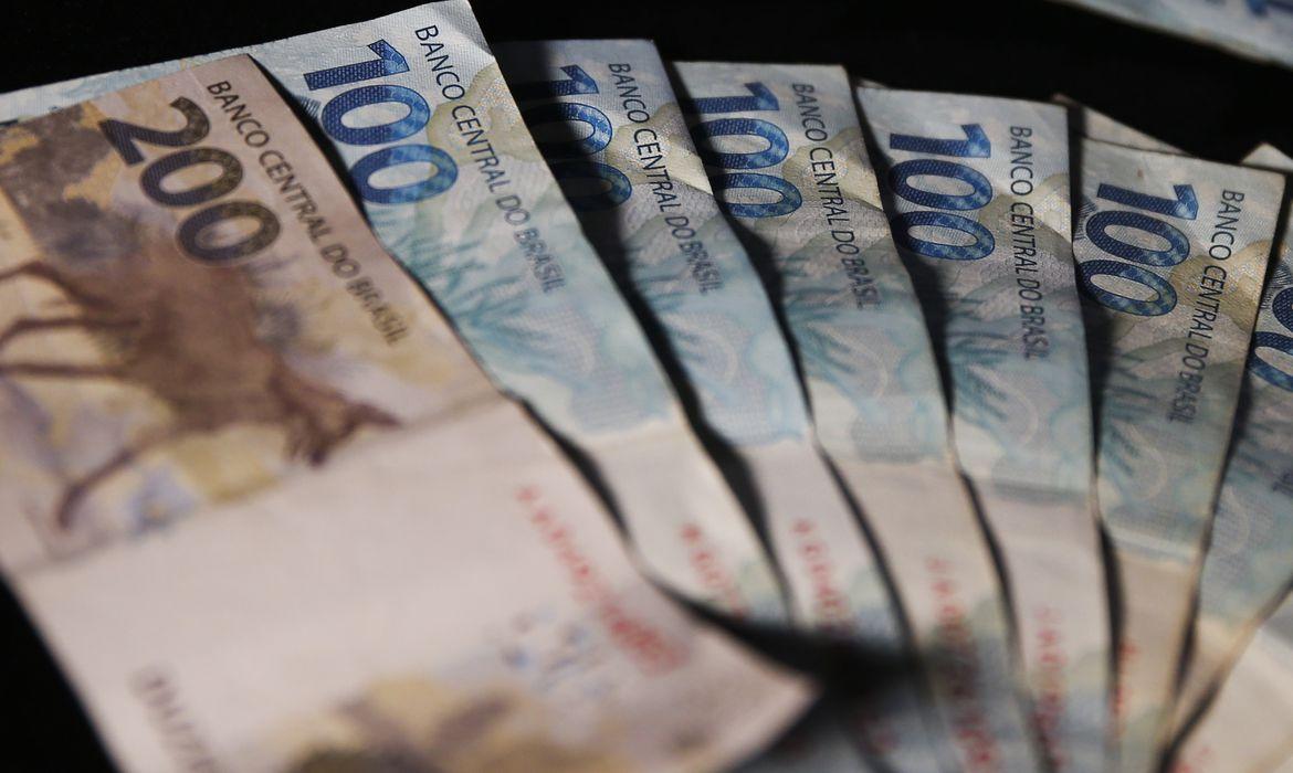 Mais da metade dos recursos “esquecidos” no sistema financeiro por cidadãos e empresas ainda não foi resgatado