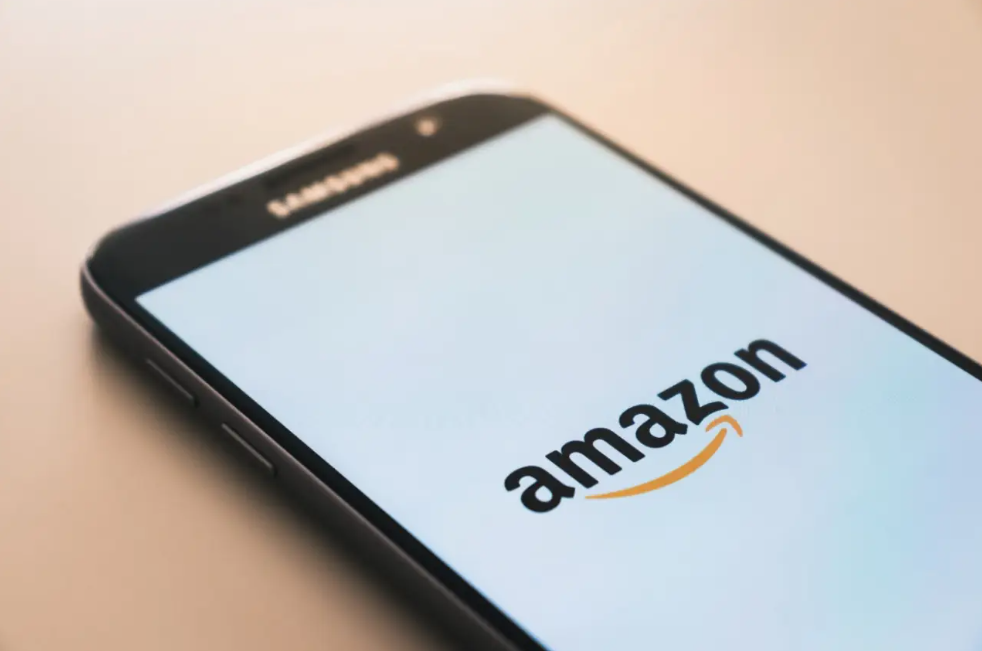 Amazon estuda serviço de telefonia móvel grátis, diz site