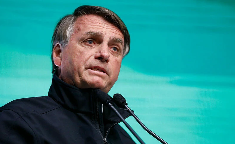 Bolsonaro ao TSE: “Me julgue como julgou chapa de Dilma”