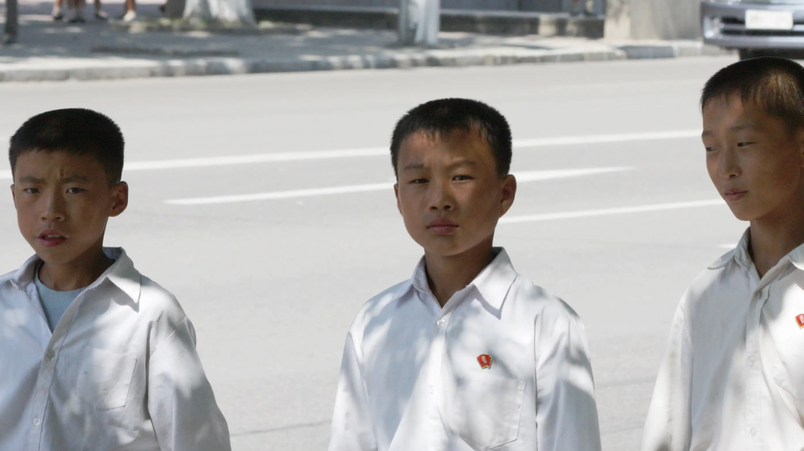 Coreia do Norte celebra doutrinação de crianças