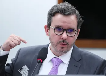 CPI das Americanas: CEO da varejista admite que fraude gerou rombo na empresa