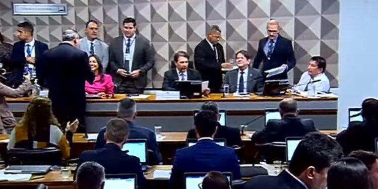 CPMI do 8 de Janeiro aprova convocação de aliados de Bolsonaro e rejeita nomeados por Lula