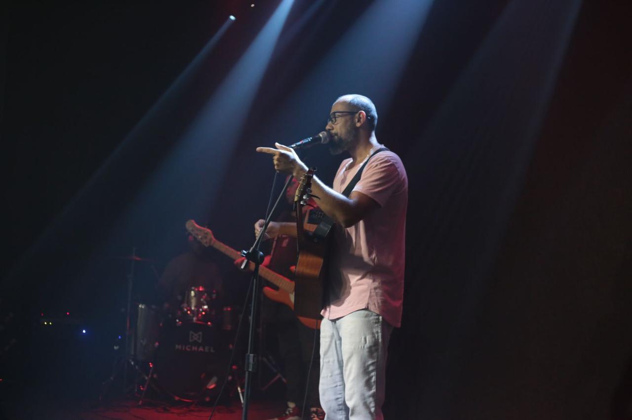 Ian Douglas grava seu primeiro DVD “Tu És Bom” em Santa Luzia-MG