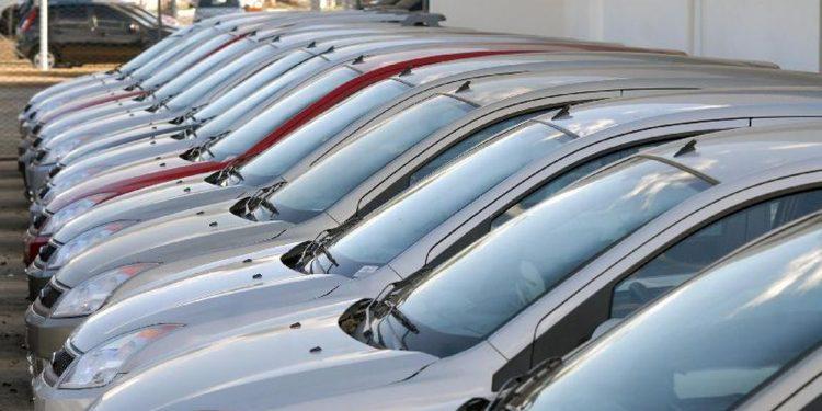 Maio foi o pior mês em venda de carros novos desde 2016, aponta Fenabrave
